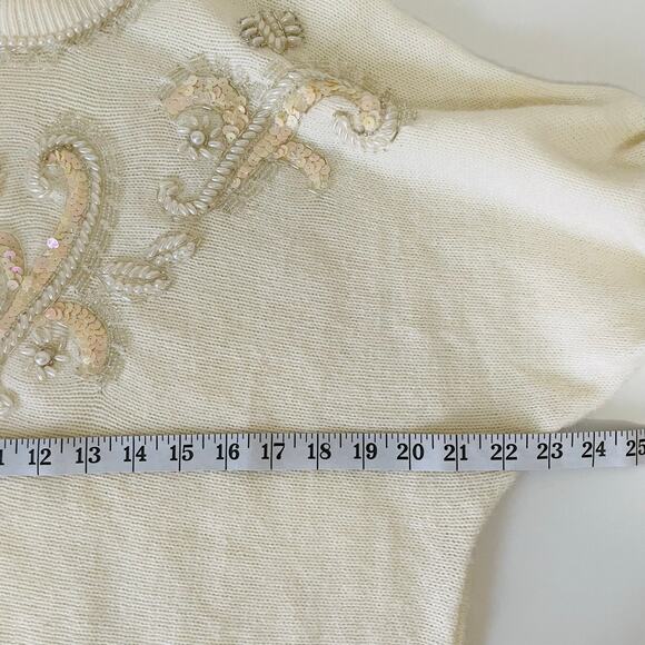 VINTAGE 80's Alfred Dunner Cream Beaded Long Sleeve Sweater - Picture 7 of 9